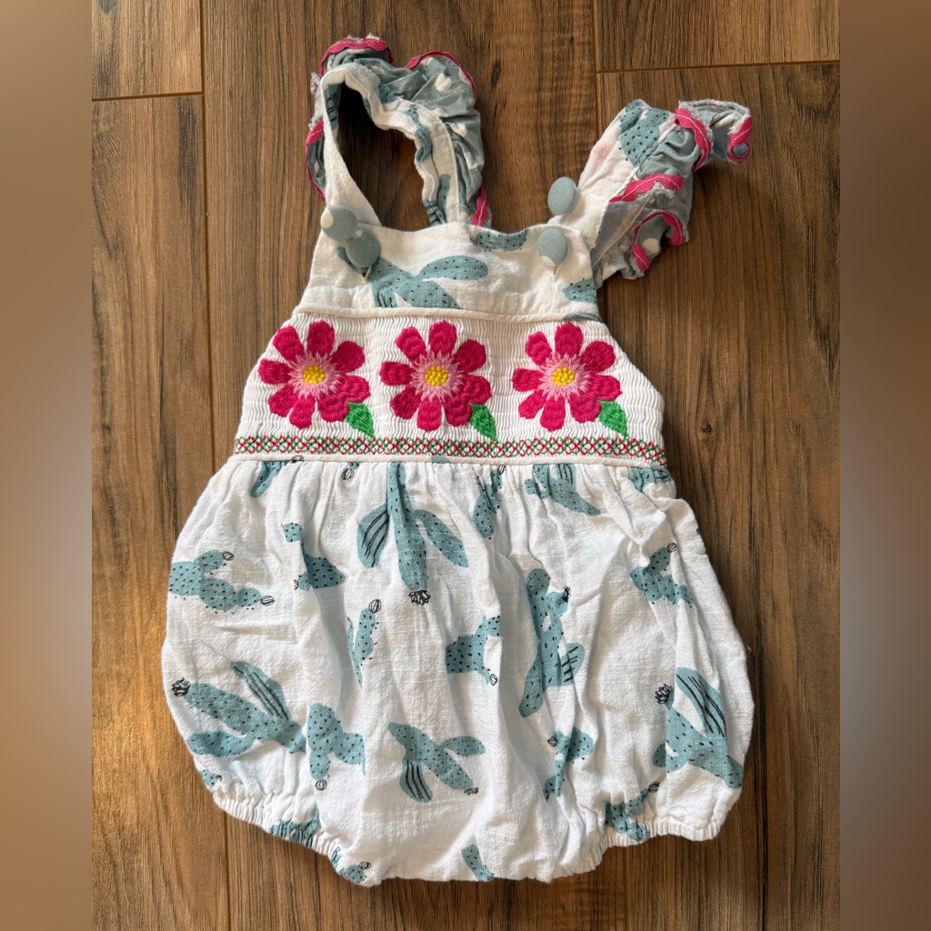 Size 6-12 Month Girls Lil Cactus Brand Ruffle Back Romper With Adjustable Straps
